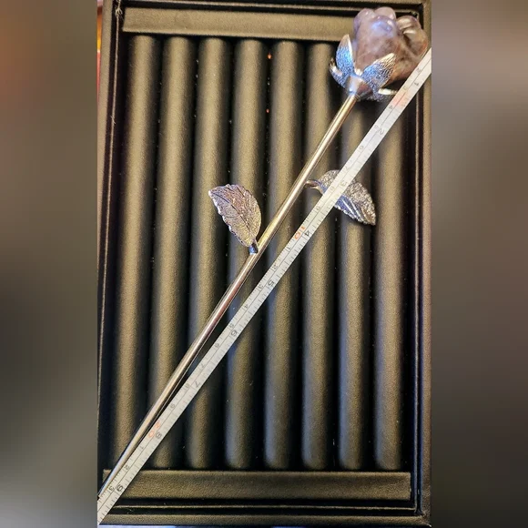 Genuine Crystal Rose, Valentines Rose - Picture 7 of 8